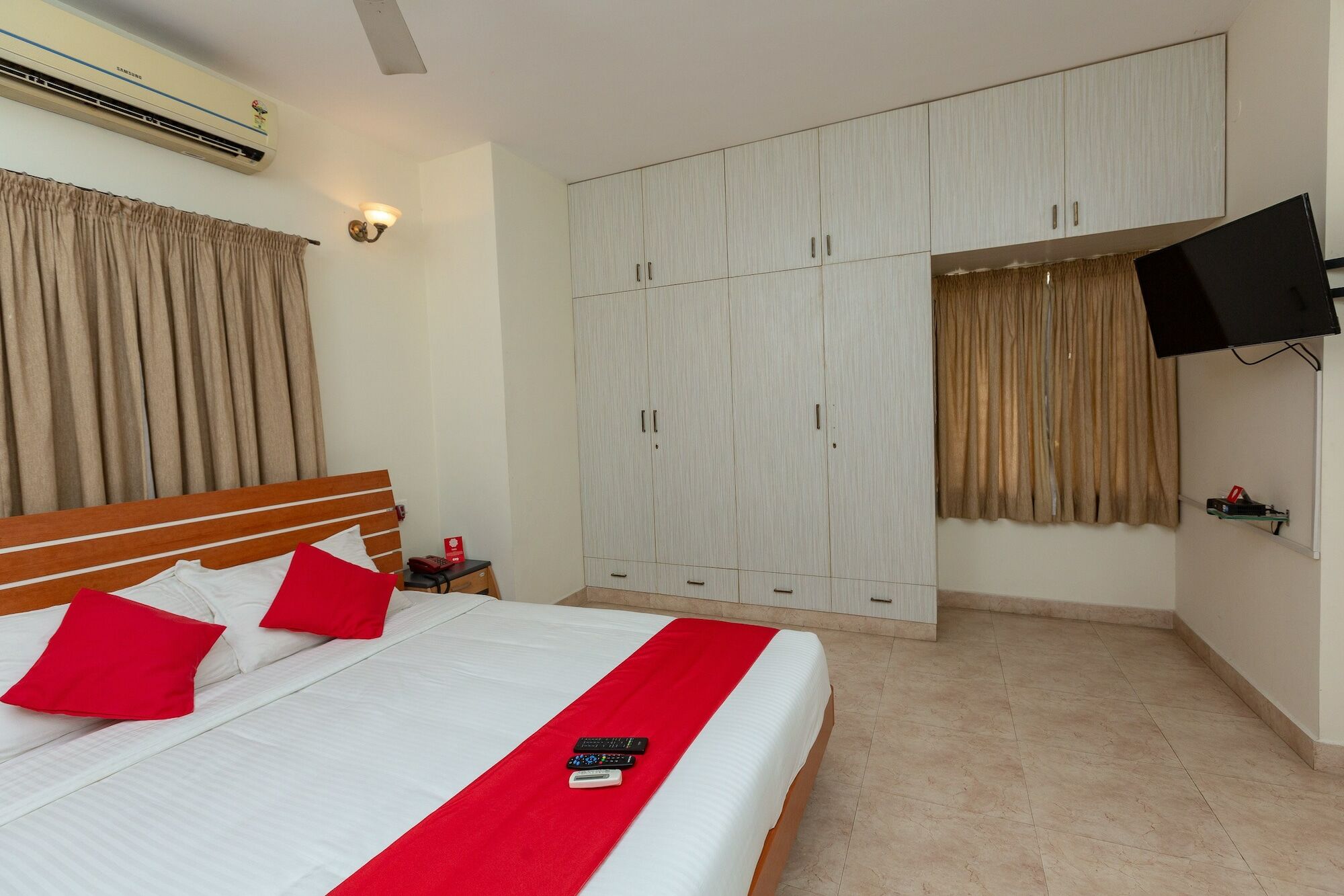 Oyo 23202 Cute Orange Service Apartments Chennai Eksteriør billede
